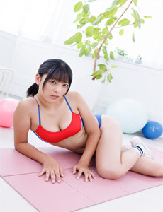 《嫩模李丽莎喷水在线视频》