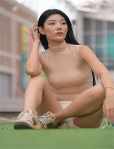 《迈开腿让我尝一下CH宝宝视频》